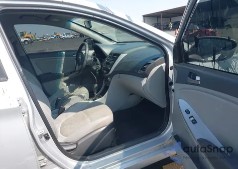 2017 Hyundai Accent Se из США, поврежденный, VIN KMHCT4AE5HU312983